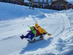 Badewannenrennen Stoos