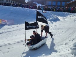 Badewannenrennen Stoos