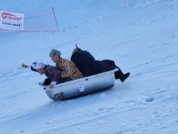 Badewannenrennen Stoos