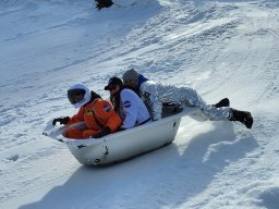 Badewannenrennen Stoos